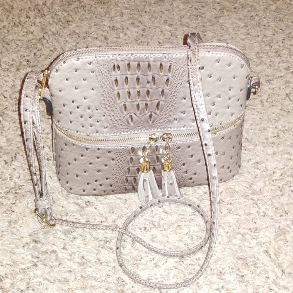 Crossbody purse
